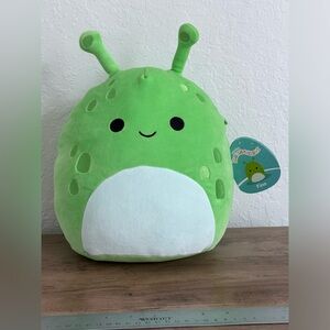 Squishmallows Finn 11”
